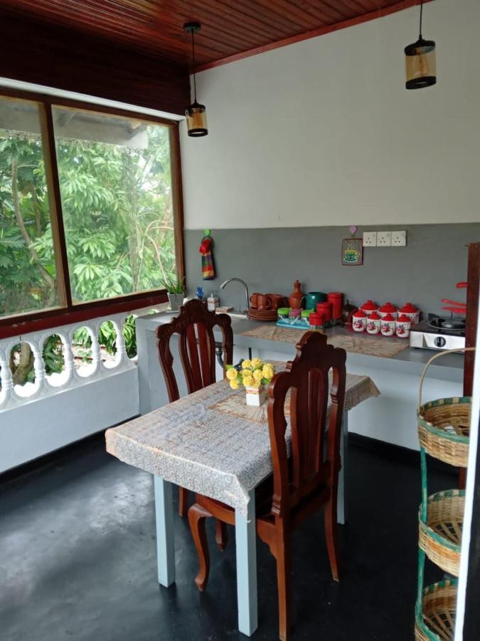 Sky Villa Unawatuna Exterior photo