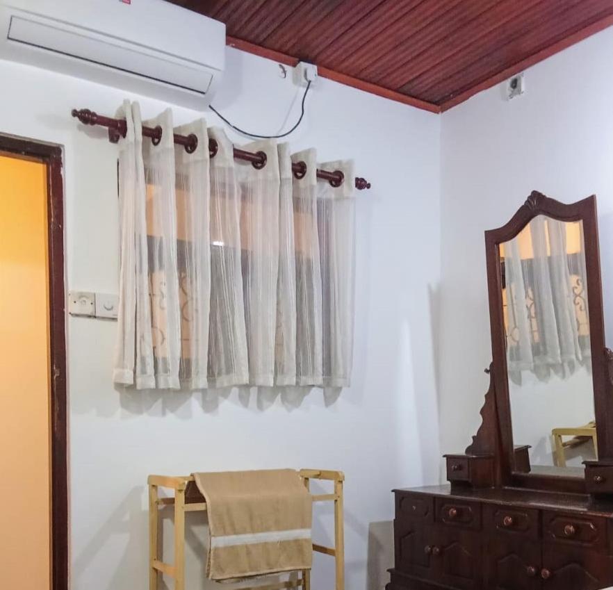 Sky Villa Unawatuna Exterior photo