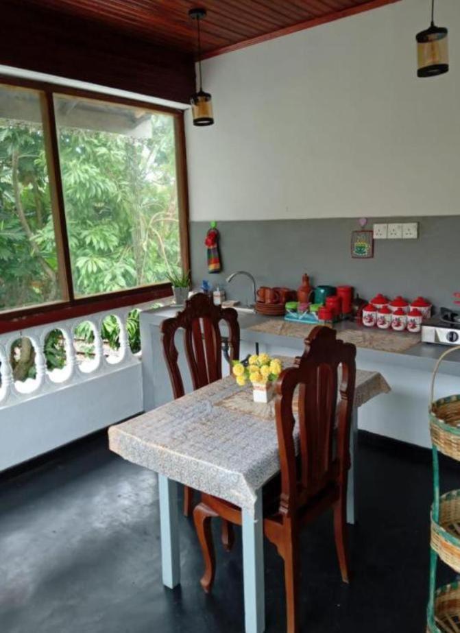 Sky Villa Unawatuna Exterior photo
