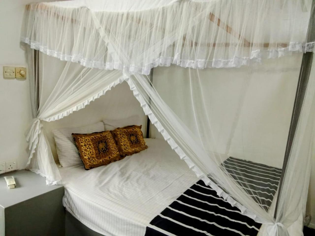 Sky Villa Unawatuna Exterior photo